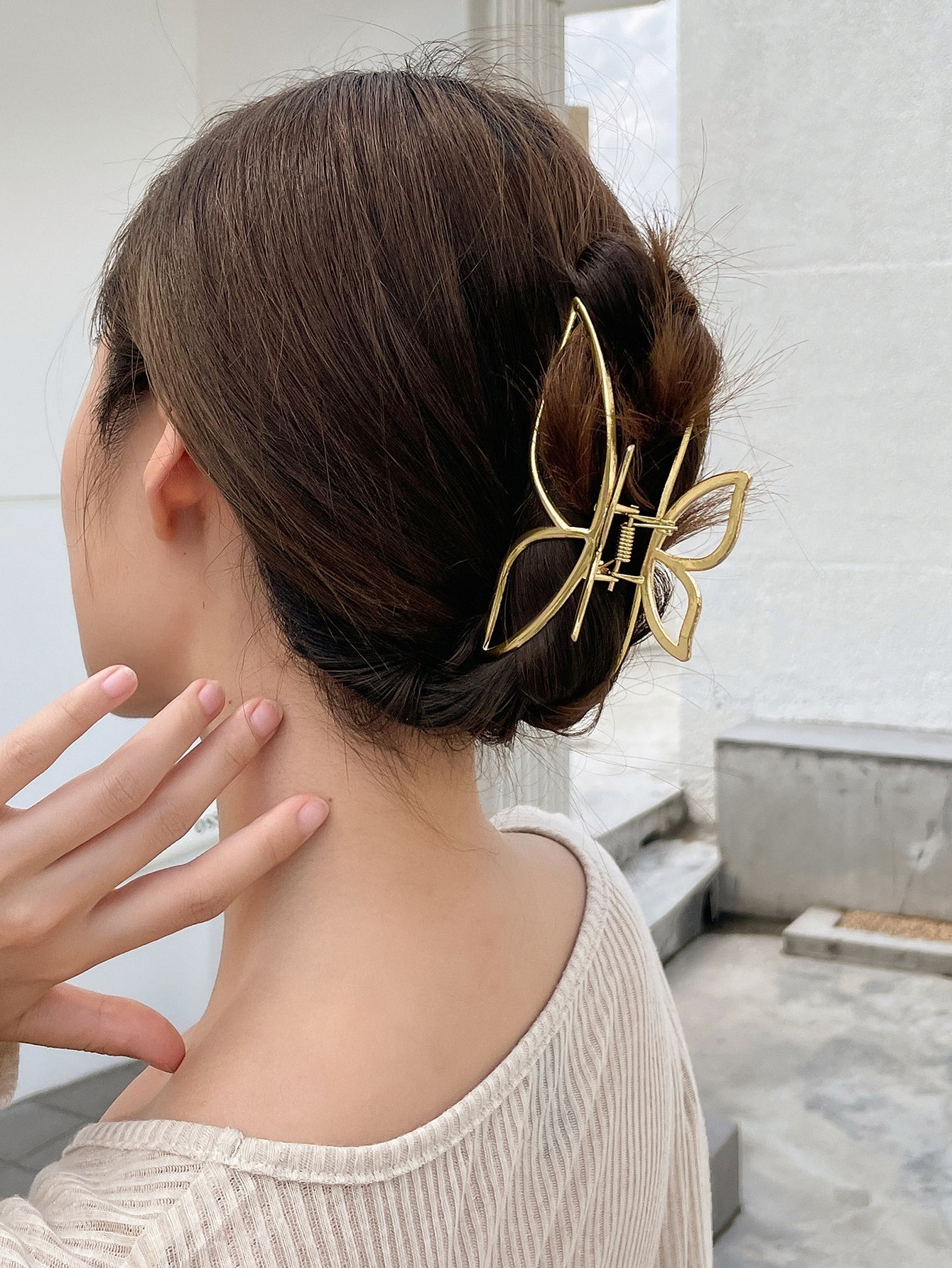 Elegant Butterfly Hair Clamps (2+1 Free)